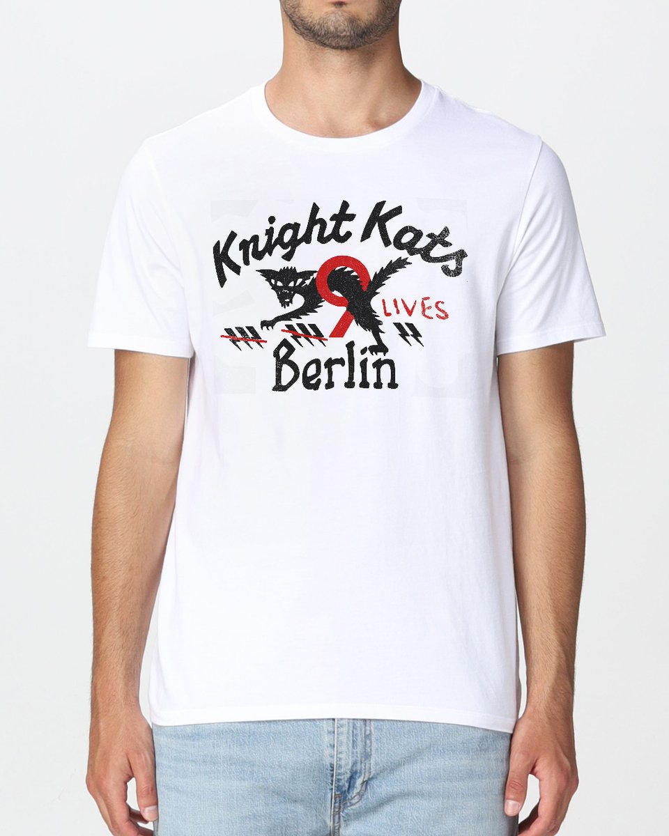 Nome do produto: Camiseta Dave Grohl Foo Fighters Knights Kats White Mind The Gap Co.
