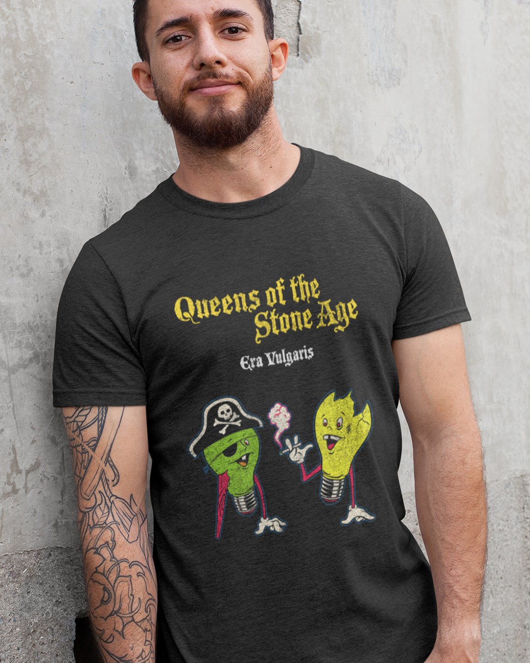 Camiseta Queens Of The Stone Age Era Mind The Gap Co.