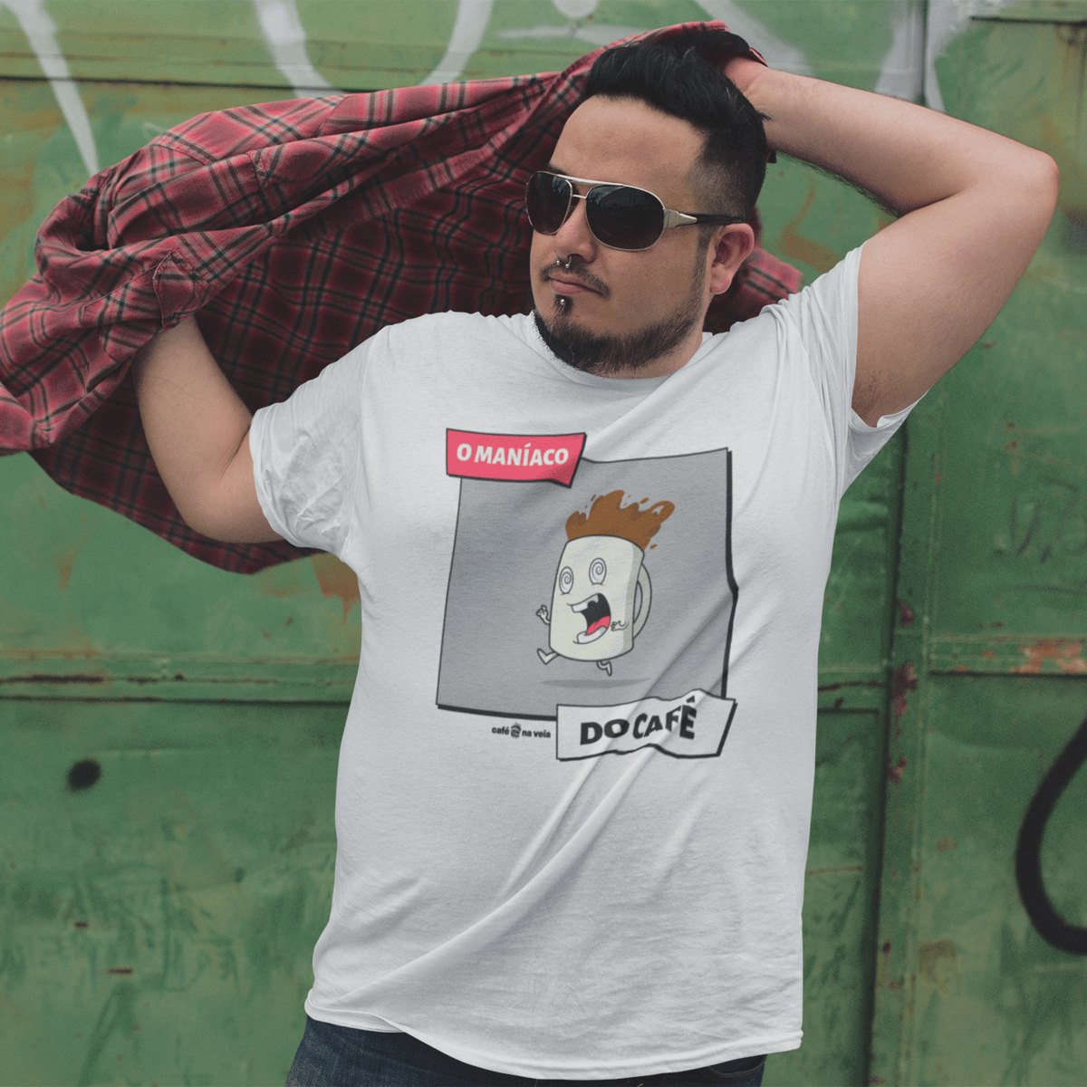 Nome do produto: Camiseta Plus Size Café - O Maníaco do café