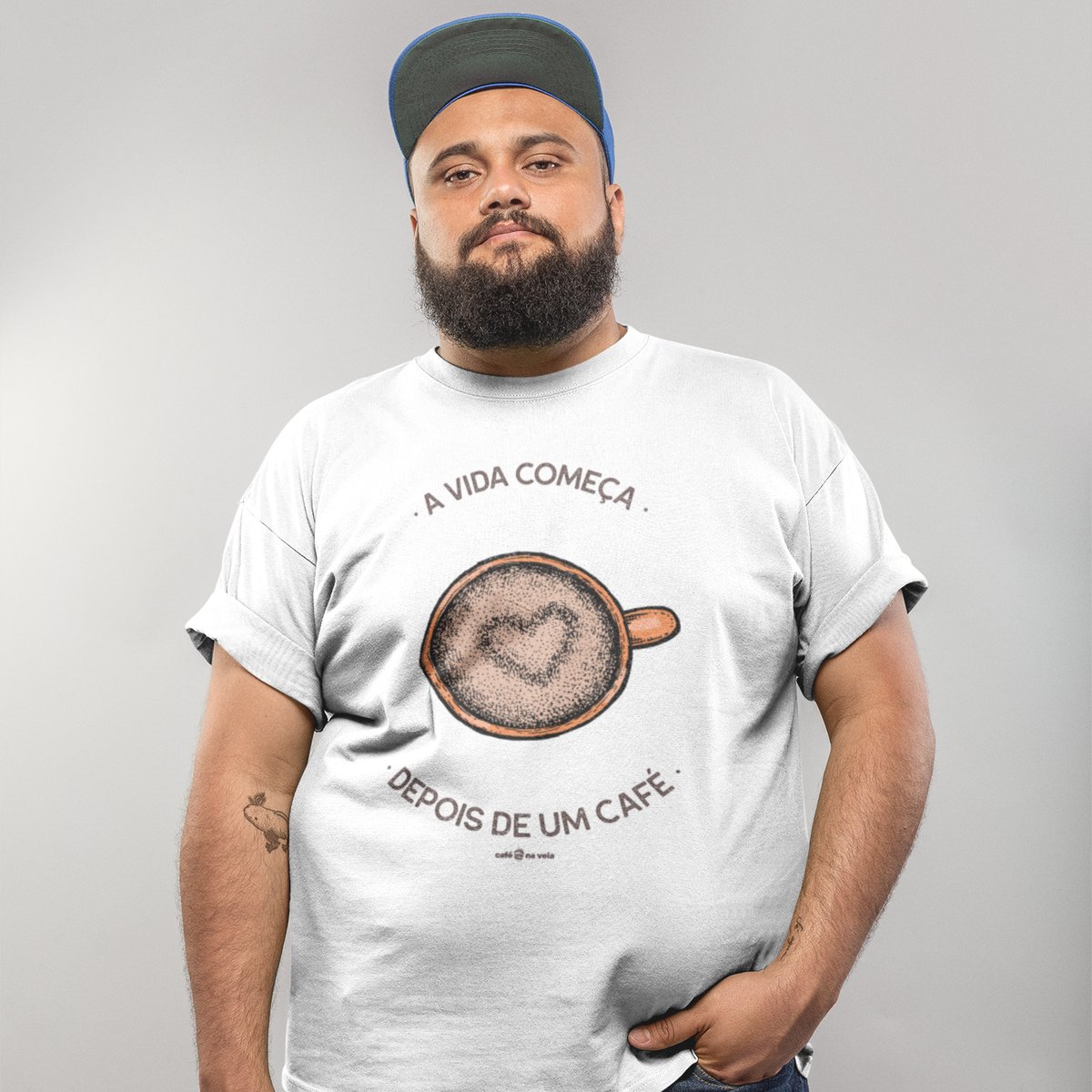 Nome do produto: Camiseta Plus Size Café - A vida começa depois de um café