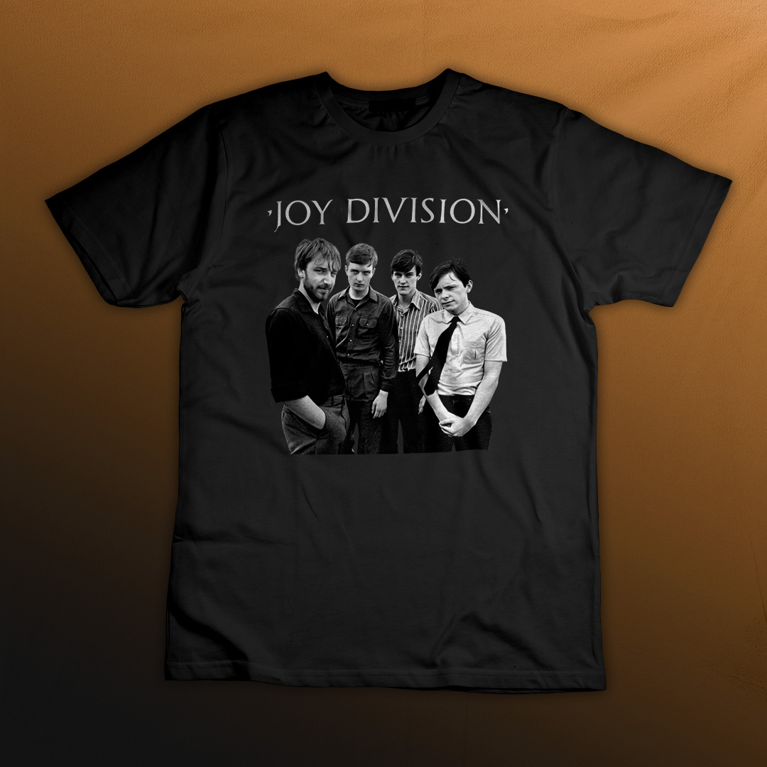 Nome do produto: Plus Size Joy Division - Logo Branco