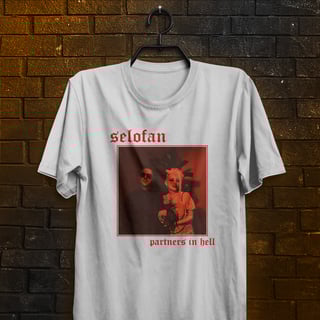 Nome do produto Camiseta Selofan - Partners in Hell