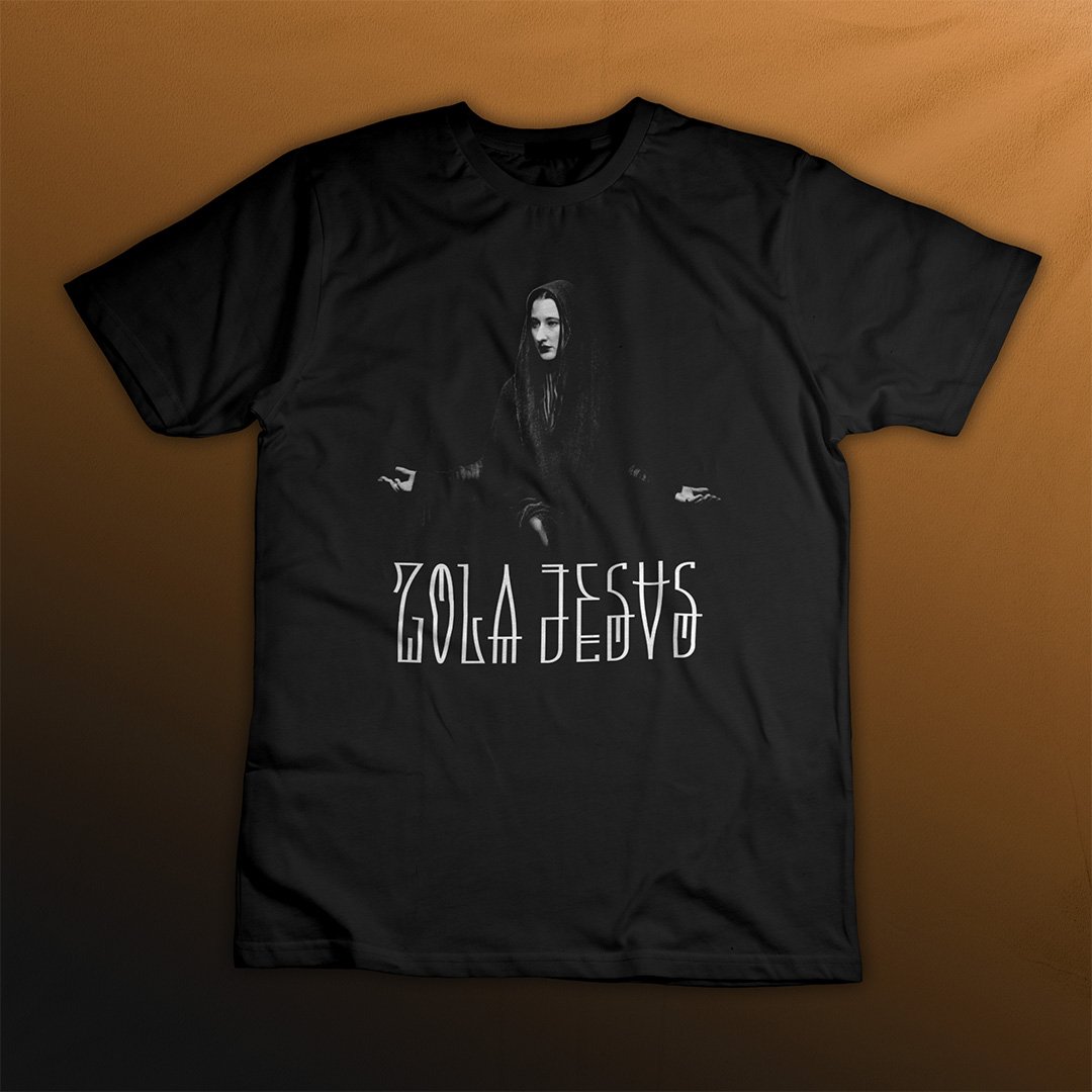 Nome do produto: Plus Size Zola Jesus