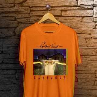 Nome do produto Camiseta Cocteau Twins - Garlands - Logo Preto