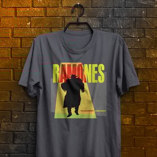 Nome do produto Camiseta Ramones - Pleasant Dreams
