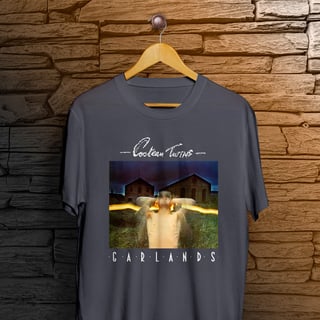 Nome do produto Camiseta Cocteau Twins - Garlands - Logo Branco