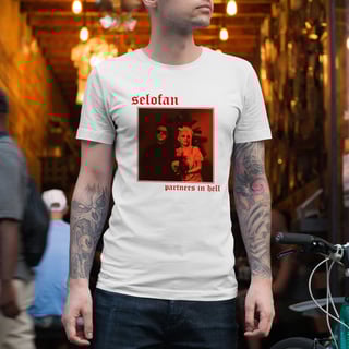 Nome do produto Camiseta Selofan - Partners in Hell