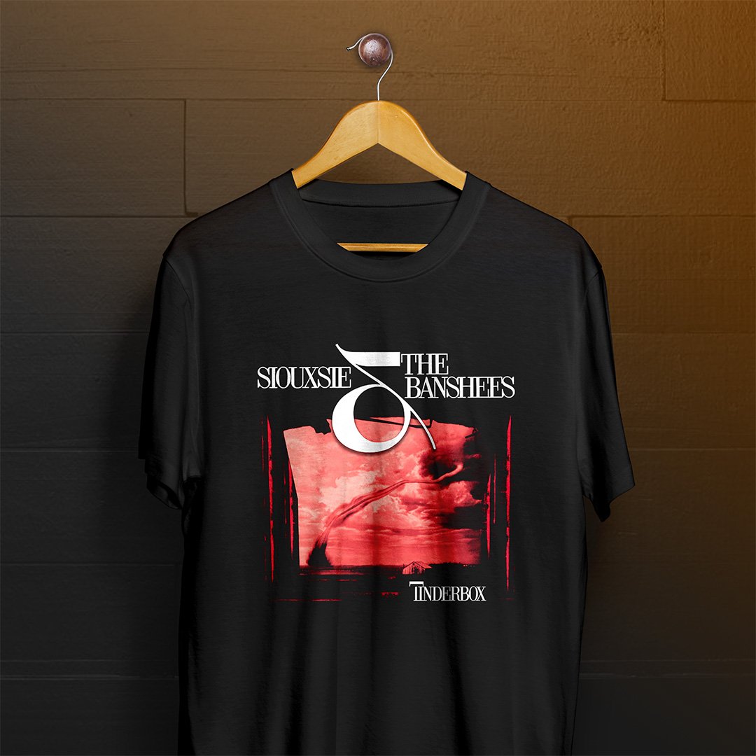 Nome do produto: Camiseta Siouxsie and the Banshees - Tinderbox