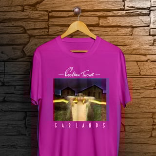 Nome do produto Camiseta Cocteau Twins - Garlands - Logo Branco