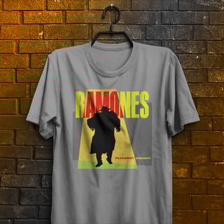 Nome do produto Camiseta Ramones - Pleasant Dreams