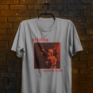 Nome do produto Camiseta Selofan - Partners in Hell