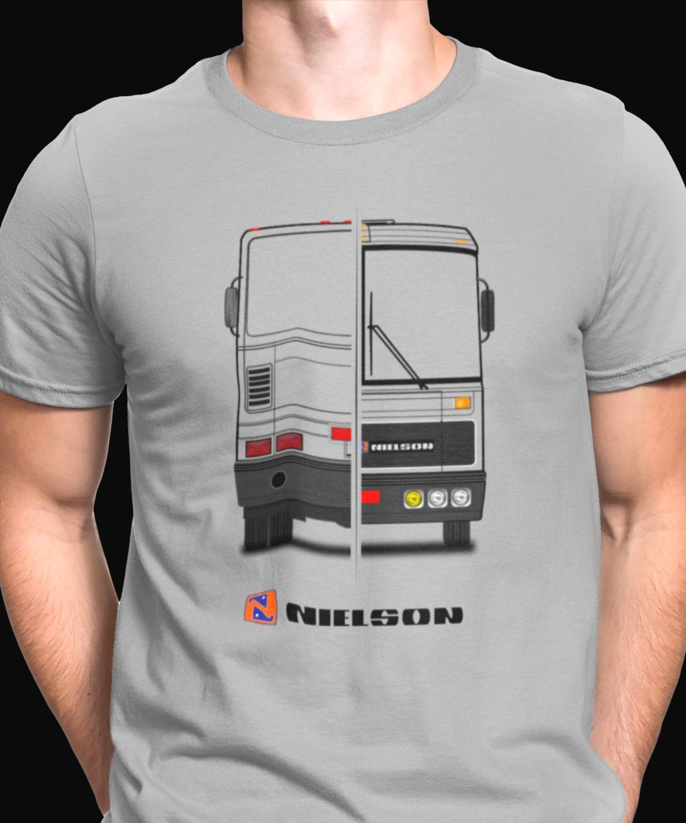 Nome do produto: CAMISETA ÔNIBUS NIELSON DIPLOMATA SÉRIE TRAÇOS