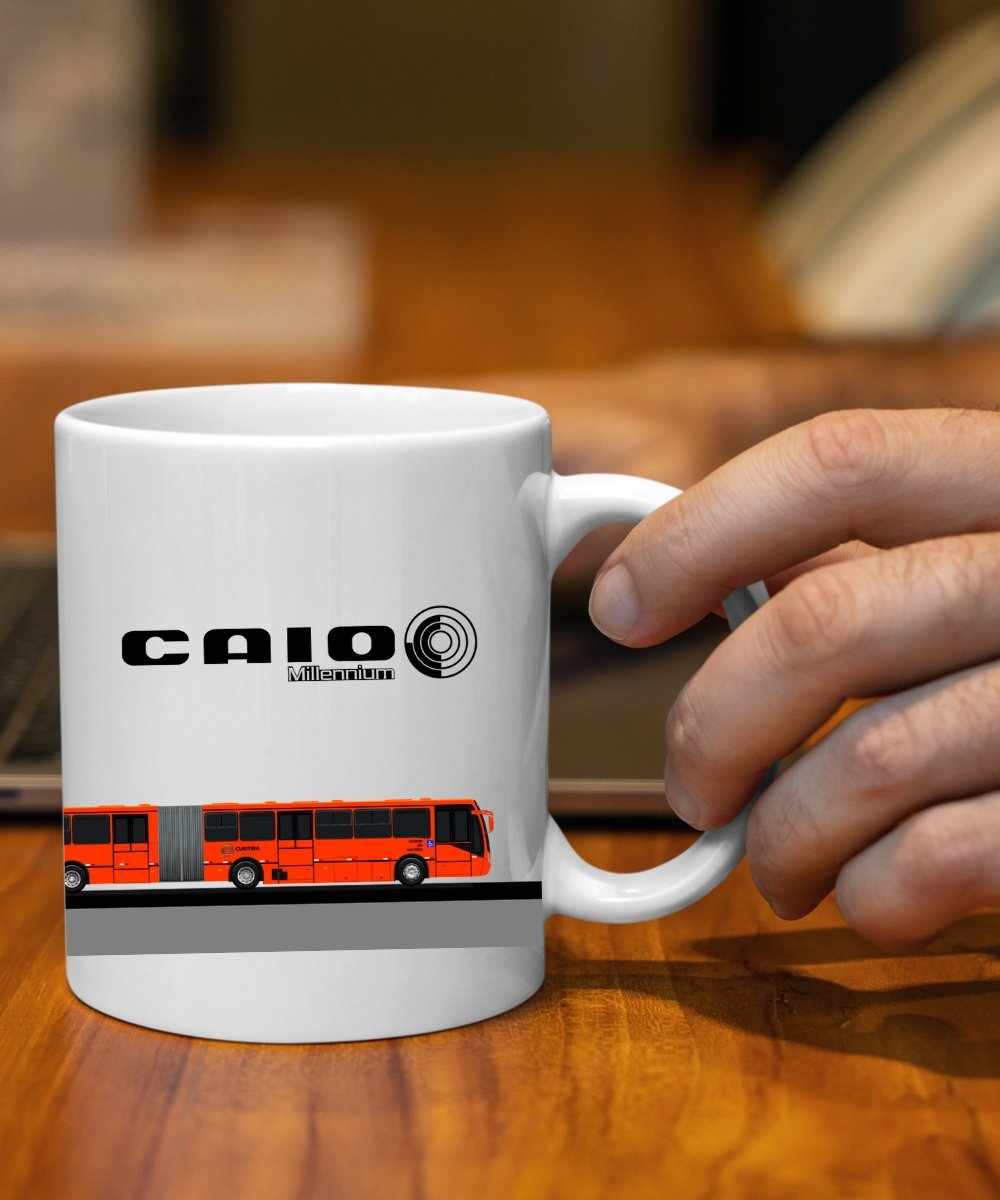 CANECA DESENHO DE ÔNIBUS BIARTICULADO CIDADE DE CURITIBA CAIO MILLENNIUM 