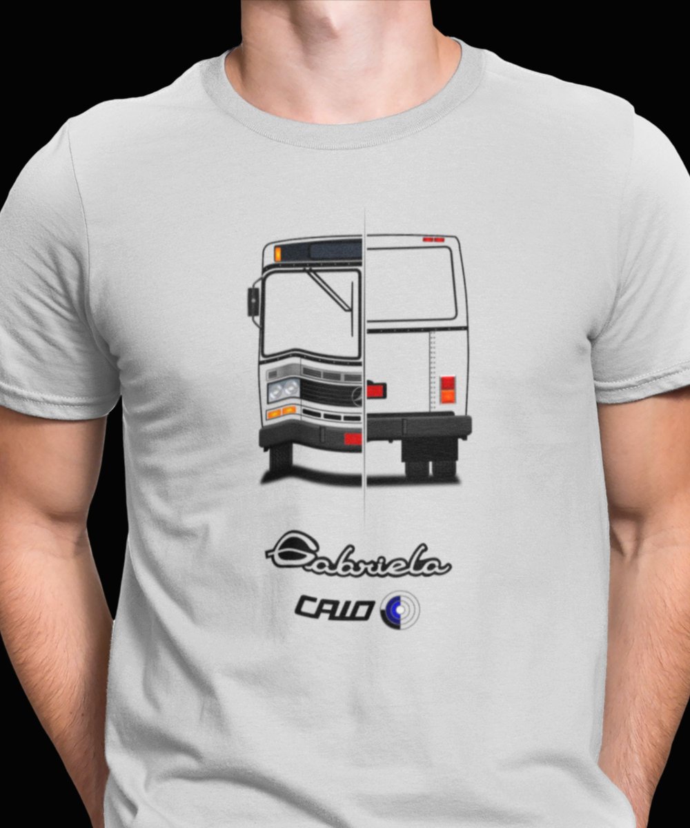 Nome do produto: CAMISETA ÔNIBUS CAIO GABRIELA SÉRIE TRAÇOS