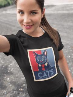 T-shirt Feminina Não Voto em Humanos