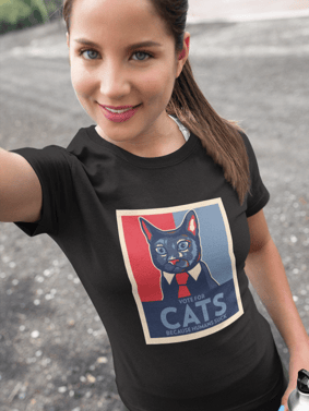 T-shirt Feminina Não Voto em Humanos