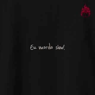 Nome do produto Eu mordo sim! - Camiseta Regular