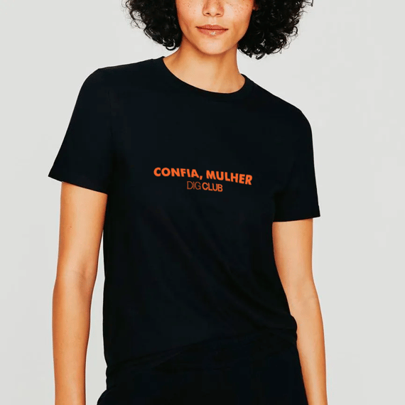 Camiseta - Confia, Mulher