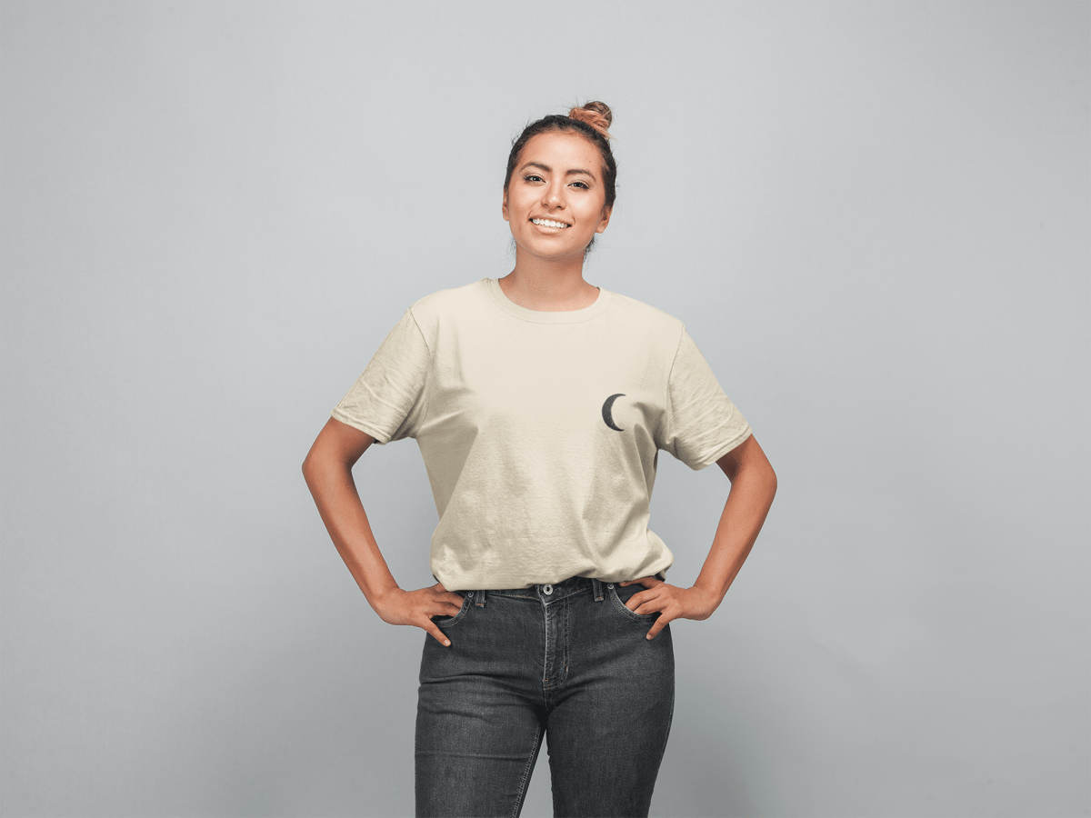 Nome do produto: Camiseta Prime ÓRBITA® – Lua em Sombra | Fase Interna