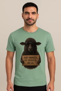 Nome do produtoOvelha Negra | Desista ou sei lá. Tee T-Shirt Estonada
