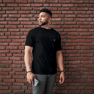 Nome do produto Camiseta Básica Escura