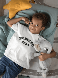 Nome do produto Camiseta Infantil - Rebelde 2004 ®