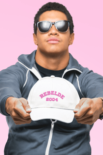 Nome do produto Boné - Rebelde 2004 ®