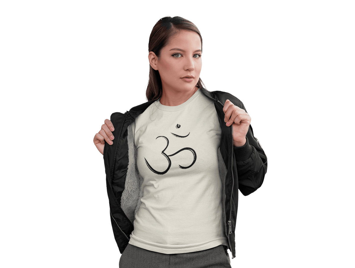Nome do produto: Camiseta Om Feminina