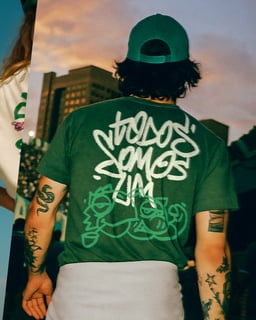 Nome do produto Camiseta Todos Somos Um Verde / Azul