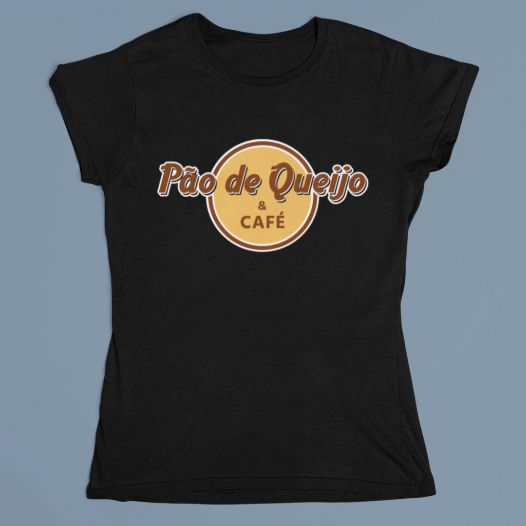 Nome do produto: CAMISETA BABY LONG PÃO DE QUEIJO E CAFÉ