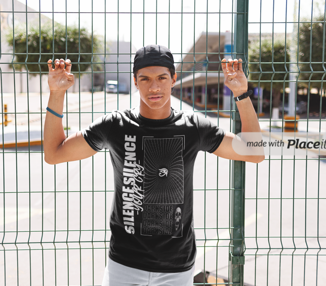 Nome do produto: Camiseta Personalizada | Royal Red Clth. | Silence your cry Black