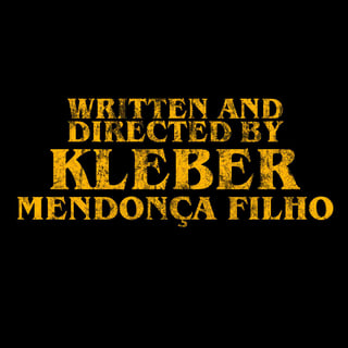 Nome do produto Camiseta Written and Directed by Kleber Mendonça Filho | Cinema Brasileiro