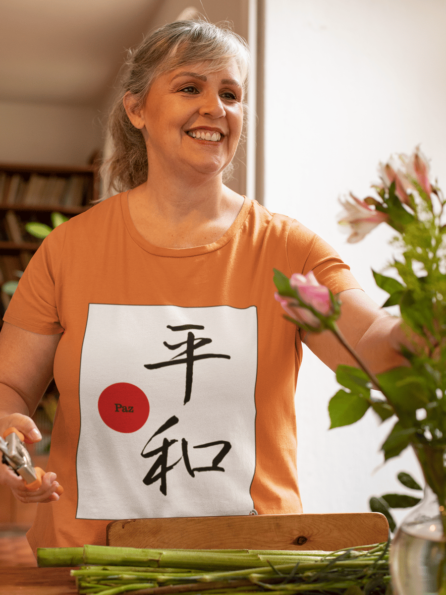 Nome do produto: Camiseta Baby Look - Paz