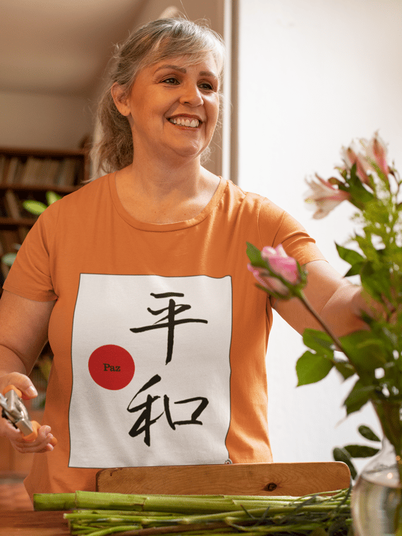 Camiseta Baby Look - Paz