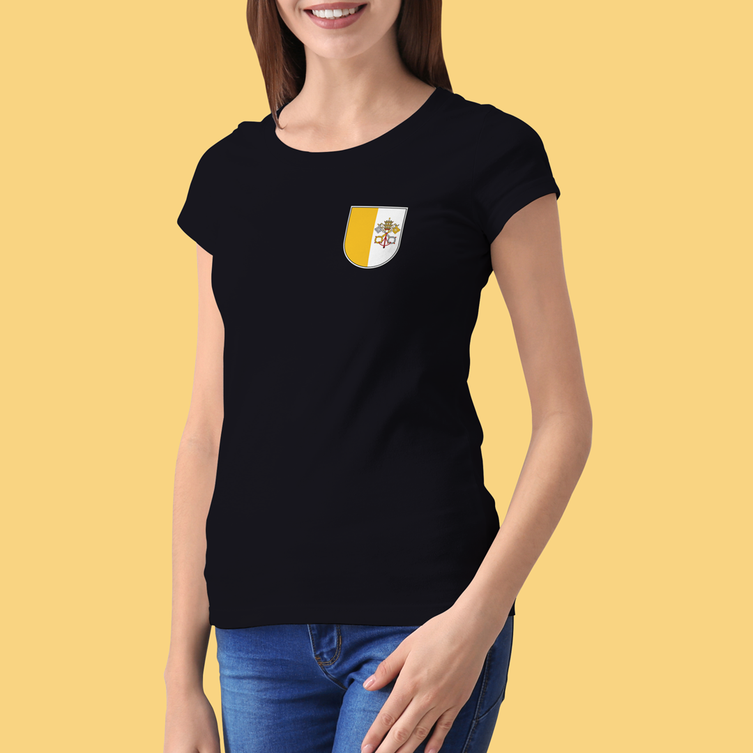 Nome do produto: Camiseta - Vaticano Futebol - Feminina