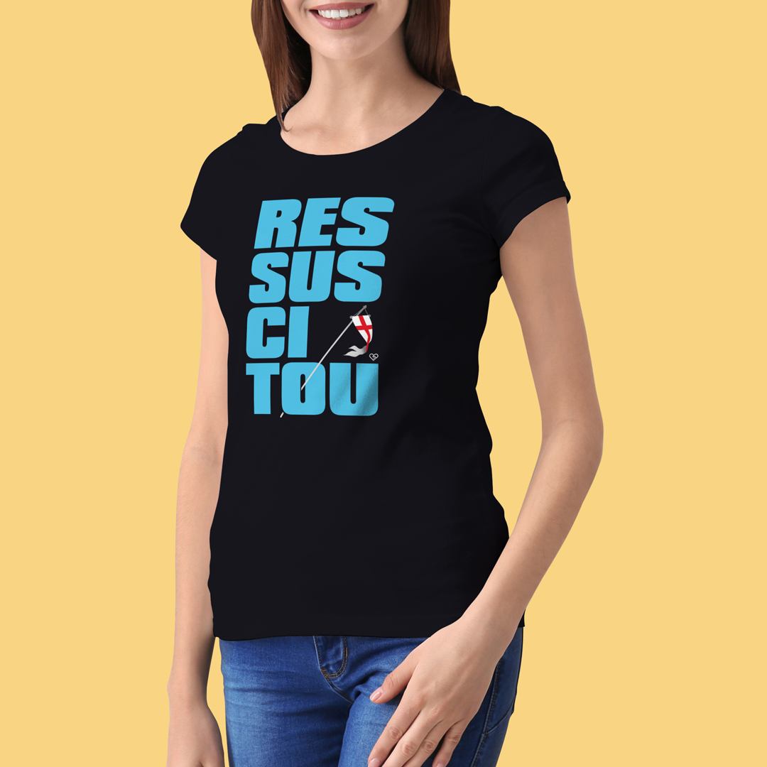 Nome do produto: Camiseta Ressuscitou - Feminina