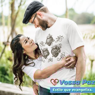Nome do produto Camiseta Sagrada Família - Corações - Clara