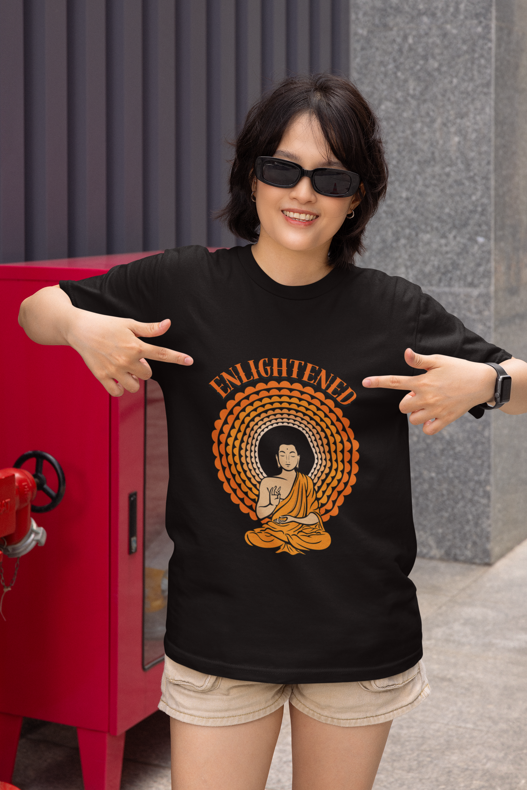 Camiseta Classica Buda ENLIGHTENED( Iluminado)