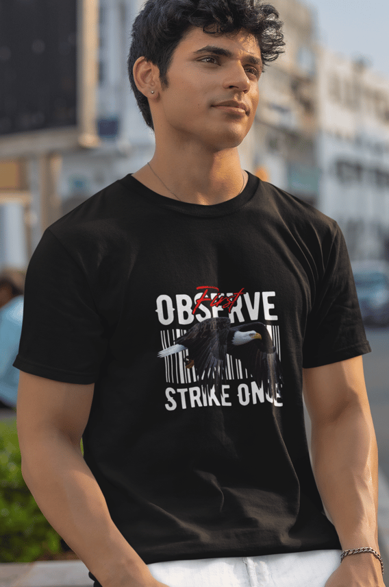 Camiseta Prime Masculina Observe First. Strike Once.