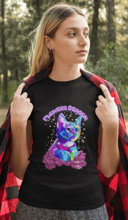 Camiseta Gato Abstrato e Flores
