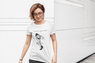 Nome do produto CAMISETA FEMININA - ARIANA GRANDE