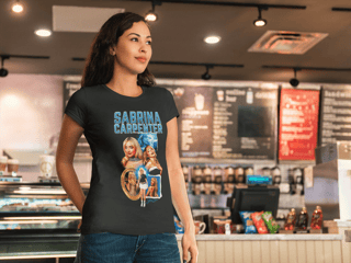 Nome do produto CAMISETA FEMININA SABRINA CARPENTER