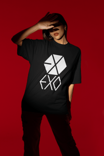 Nome do produto OVERSIZED EXO LOGO BRANCA