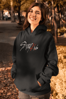 Nome do produto MOLETOM CANGURU PRETO - STRAY KIDS LOGO