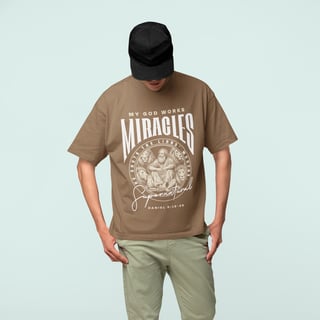 Nome do produto CAMISETA OVERSIZED - MIRACLES