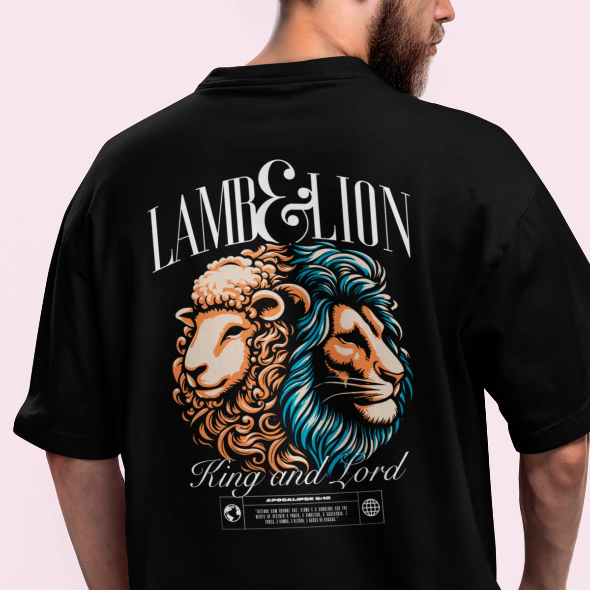 Nome do produto: CAMISETA OVERSIZED - CORDEIRO E LEÃO
