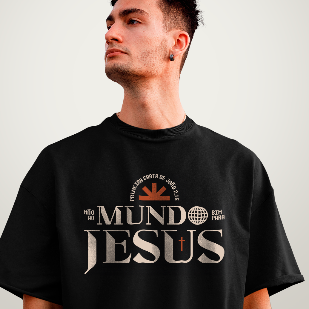Nome do produto: CAMISETA OVERSIZED - JOÃO 2.15
