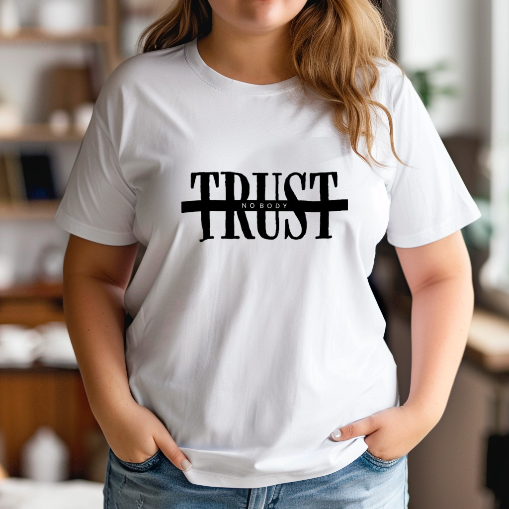 Trust Nobody | Plus Size