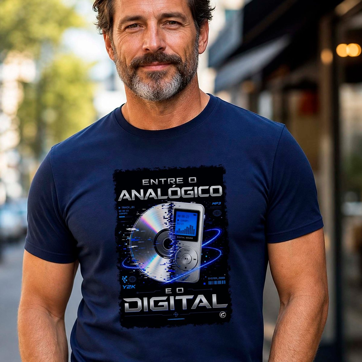 Nome do produto: Camiseta entre o analógico e o digital - anos 2000