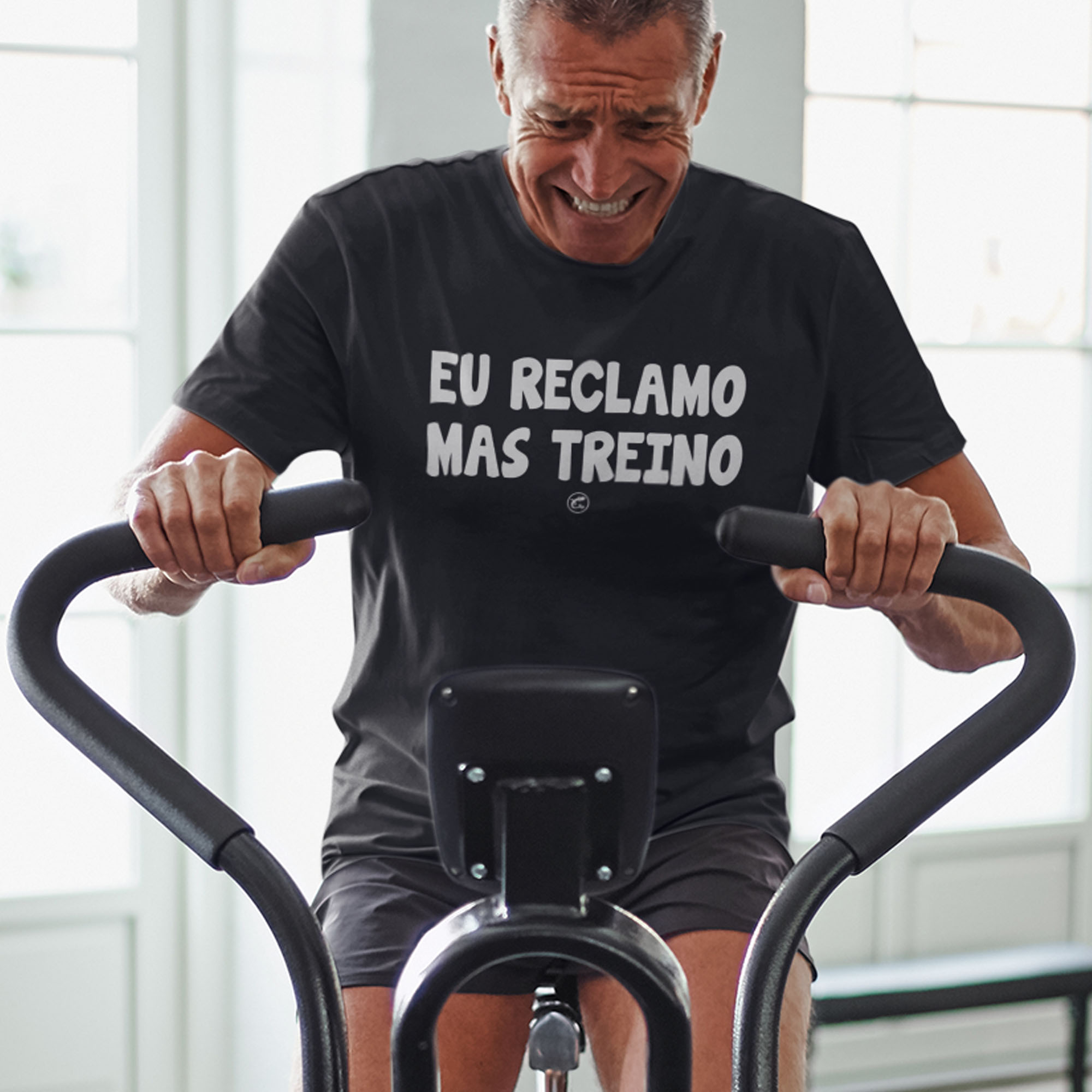 Camiseta Dry UV - Eu Reclamo, mas treino